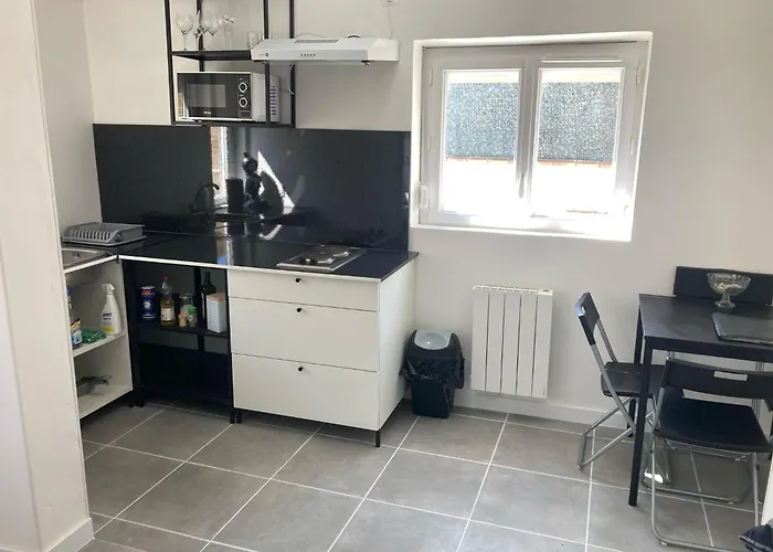 Holiday home Maisonnette Independante *